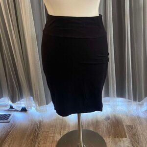 Torrid size 3 (24W) Super soft pencil skirt